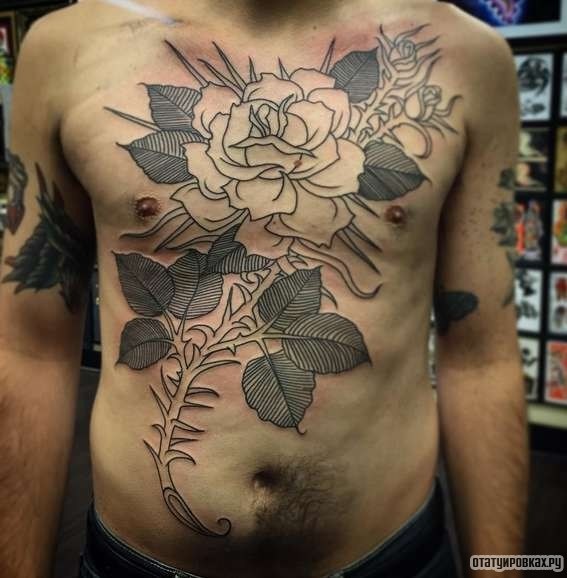 Фотография татуировки под названием «Огромная роза»