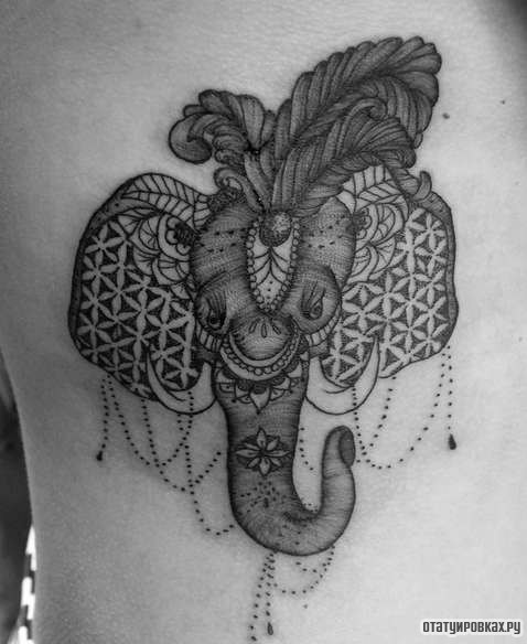 Фотография татуировки под названием «Слон в украшениях»