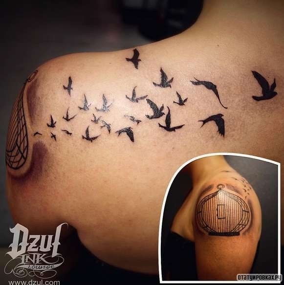 Фотография татуировки под названием «Стая птиц»