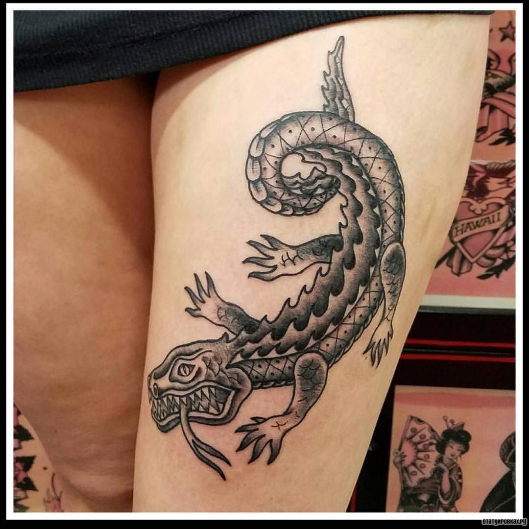 Фотография татуировки под названием «Ящерица в виде дракона»