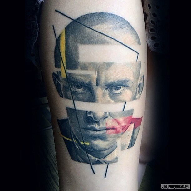 Фотография татуировки под названием «Портрет человека в абстрактном исполнении»