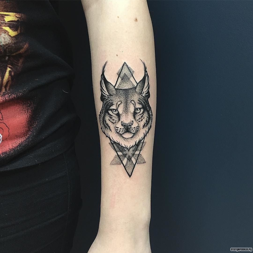 Фотография татуировки под названием «Рысь с узорами»