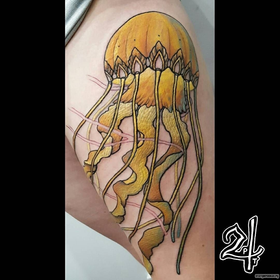 Фотография татуировки под названием «Желтая медуза»
