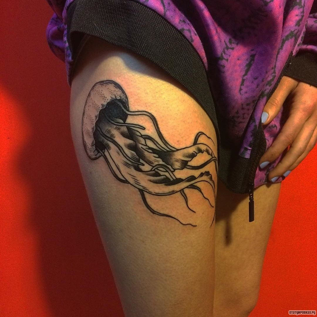 Фотография татуировки под названием «Медуза»