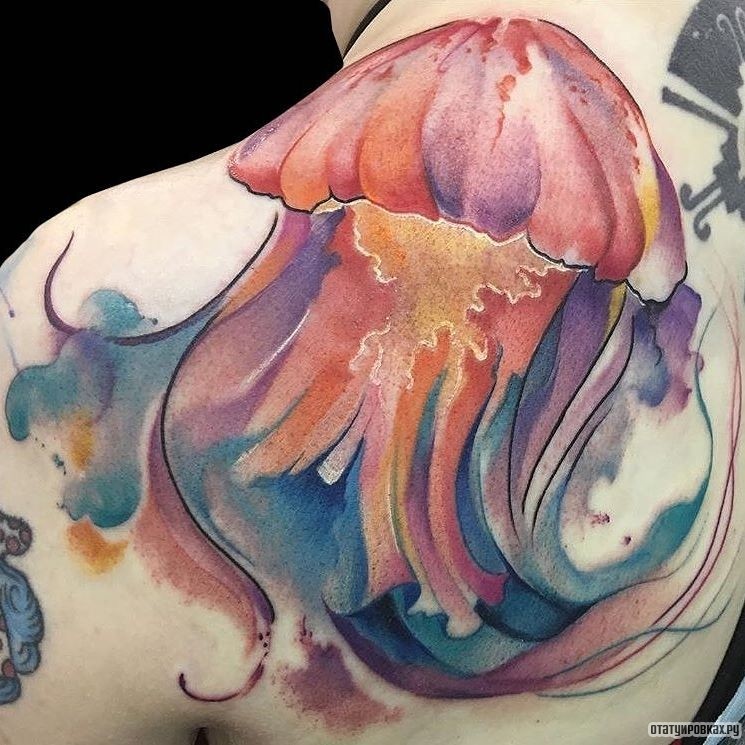 Фотография татуировки под названием «Медуза в разных красках»