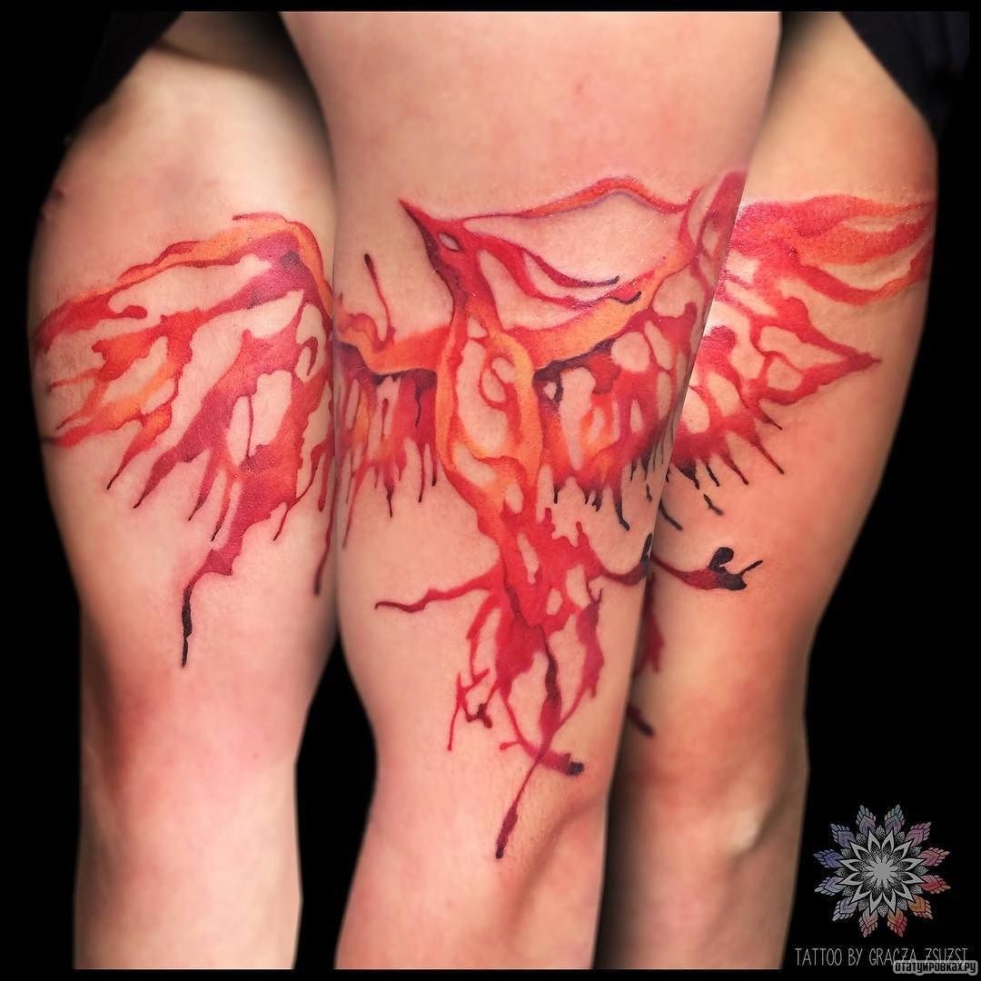 Фотография татуировки под названием «Жар птица как кляксы»