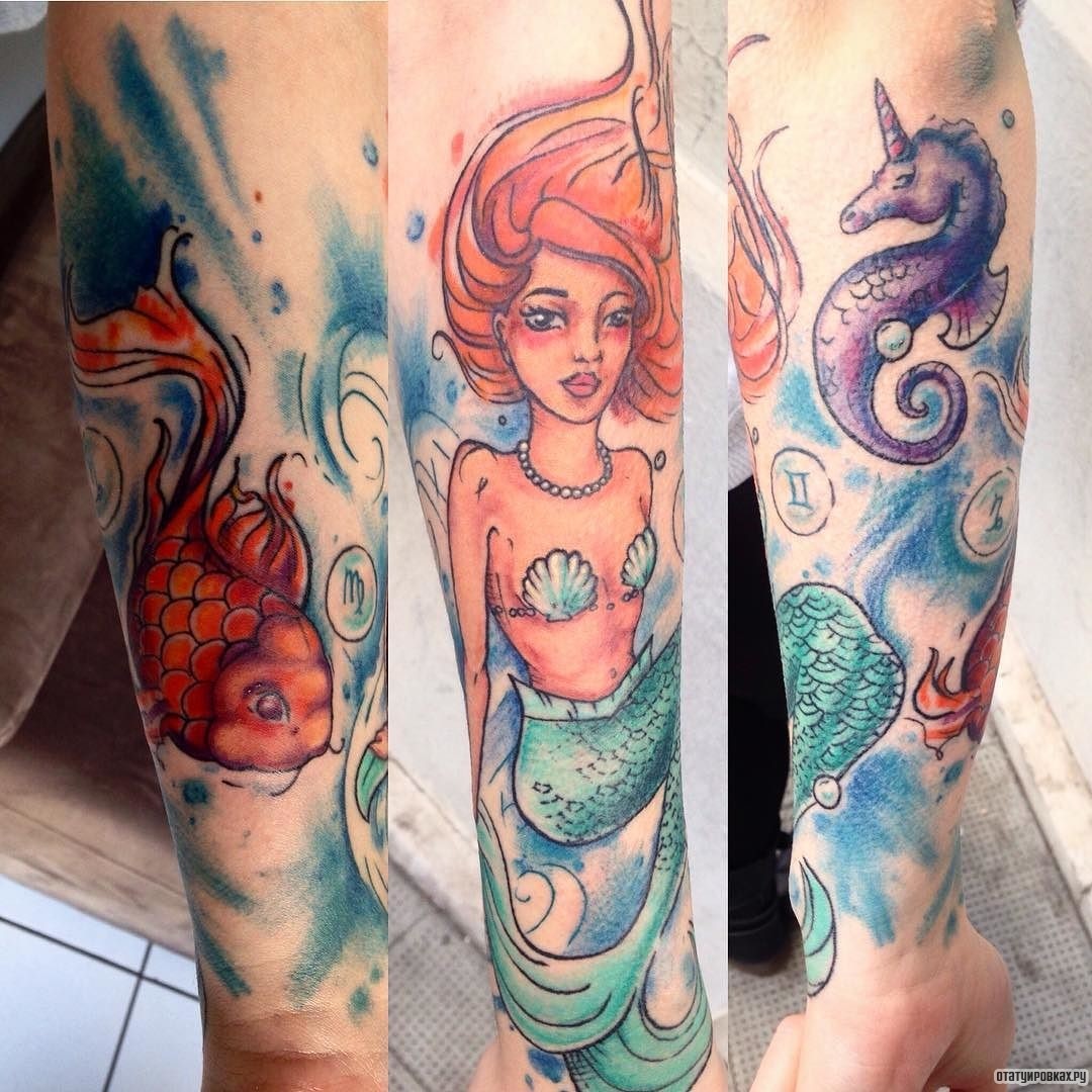 Фотография татуировки под названием «Русалка с золотой рыбкой и морским коньком»