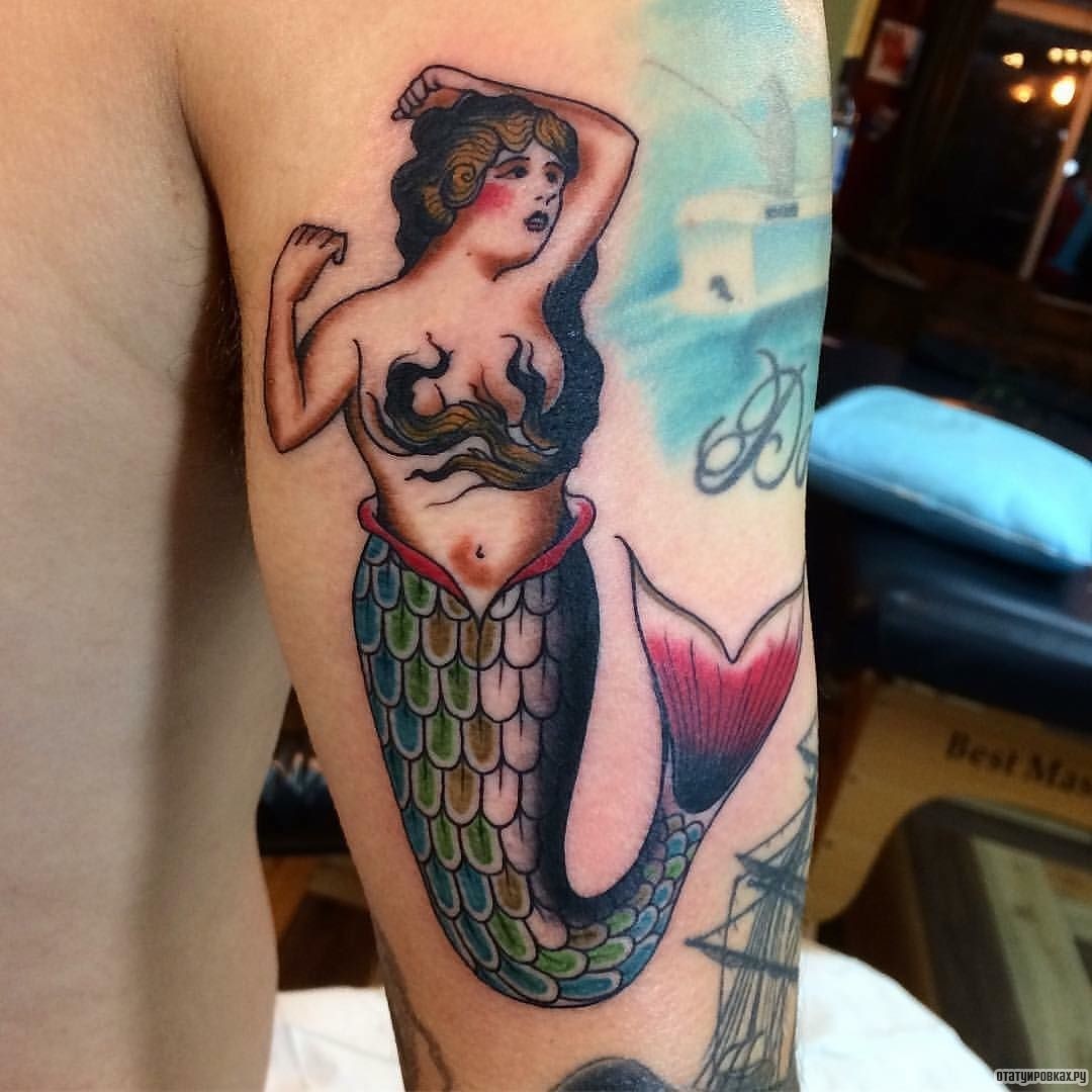 Фотография татуировки под названием «Толстая русалка»