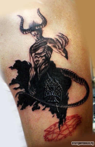 Фотография татуировки под названием «Демон с хвостом»