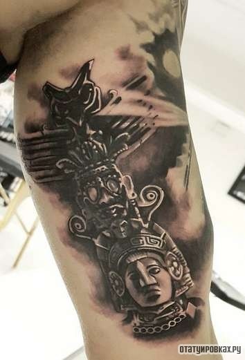 Фотография татуировки под названием «Тотем майя»