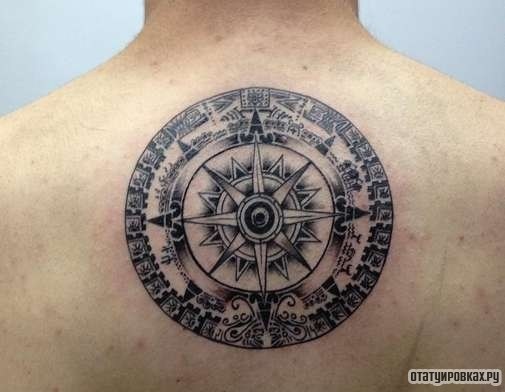 Фотография татуировки под названием «Узор со звездой»