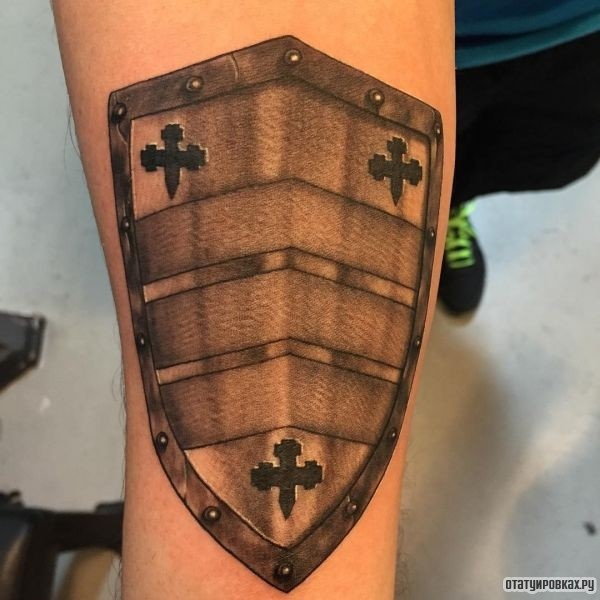 Татуировка щит