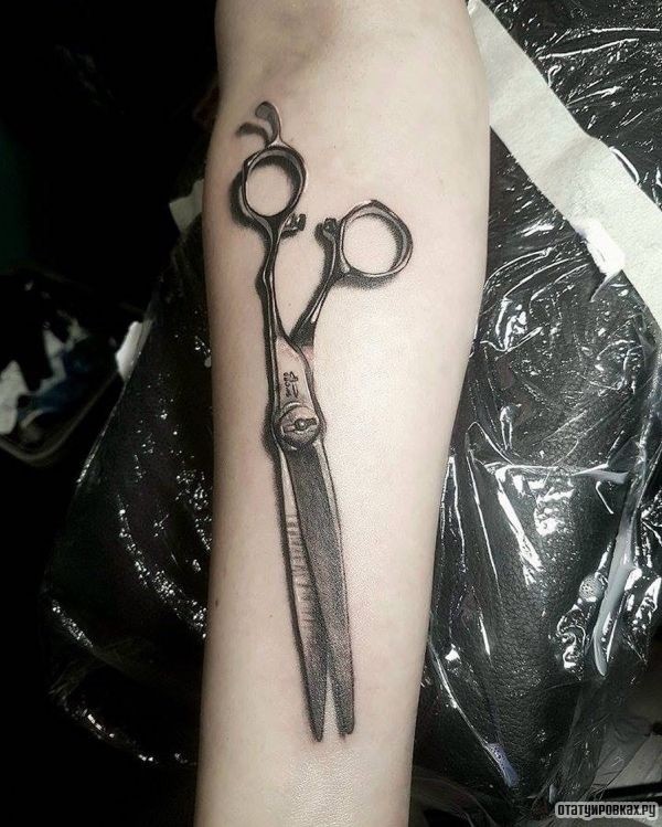 Татуировка ножницы