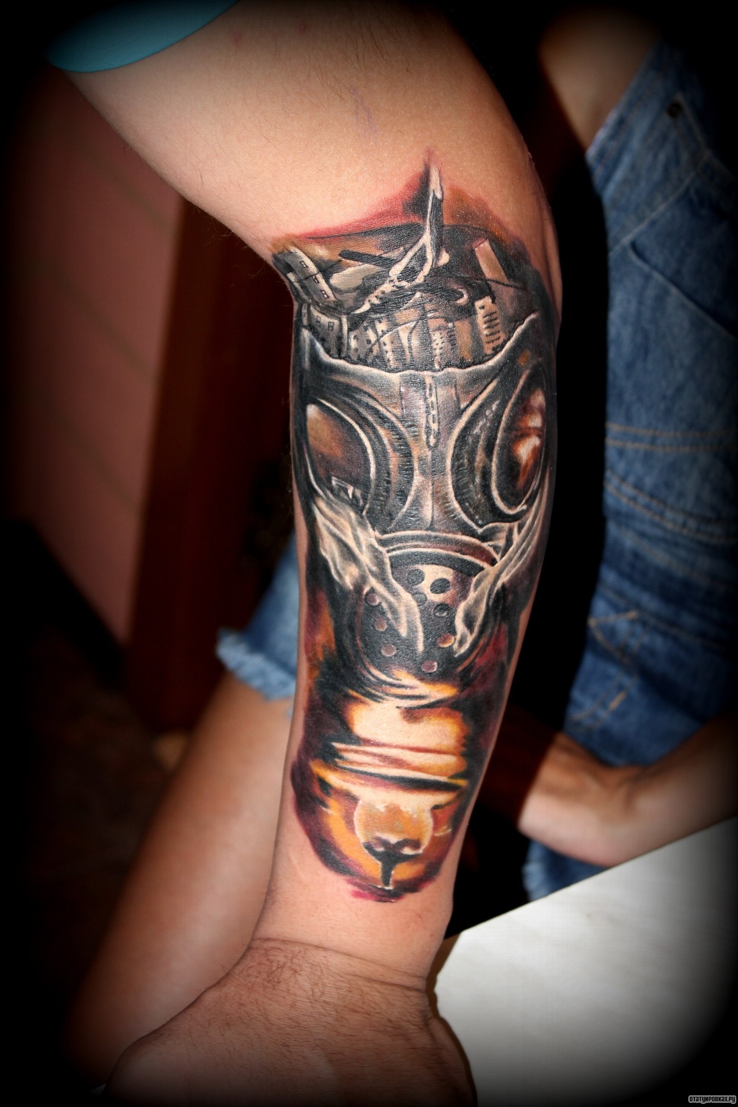 Фотография татуировки под названием «Маска противогаза»