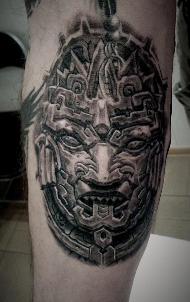 Фотография татуировки под названием «Индеец майя»