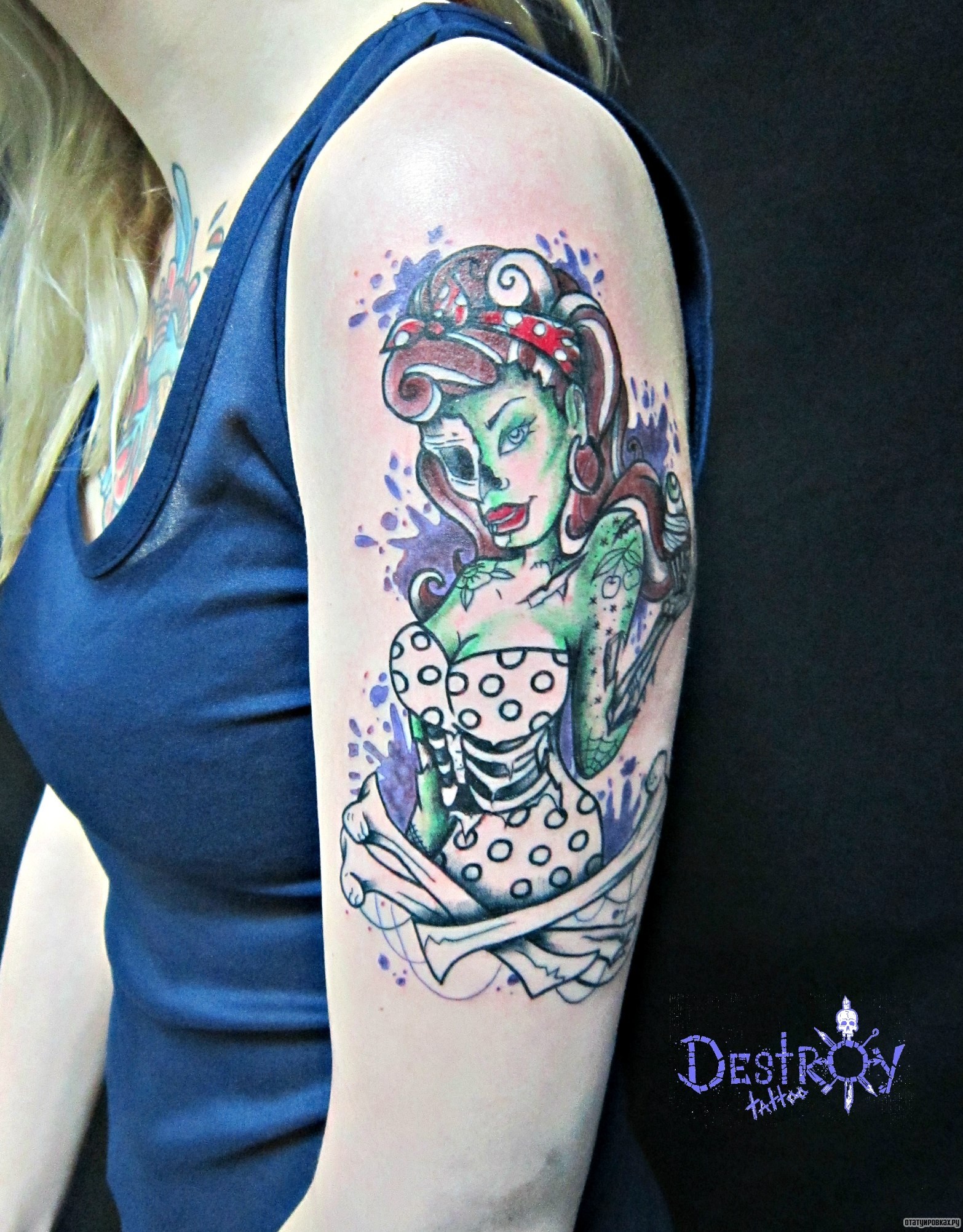 Фотография татуировки под названием «Зеленая девушка»