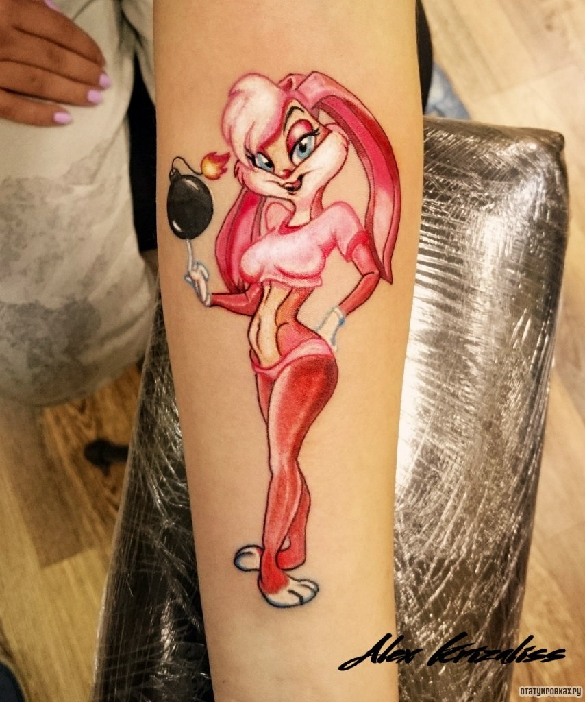 Фотография татуировки под названием «Кролик из мультика»