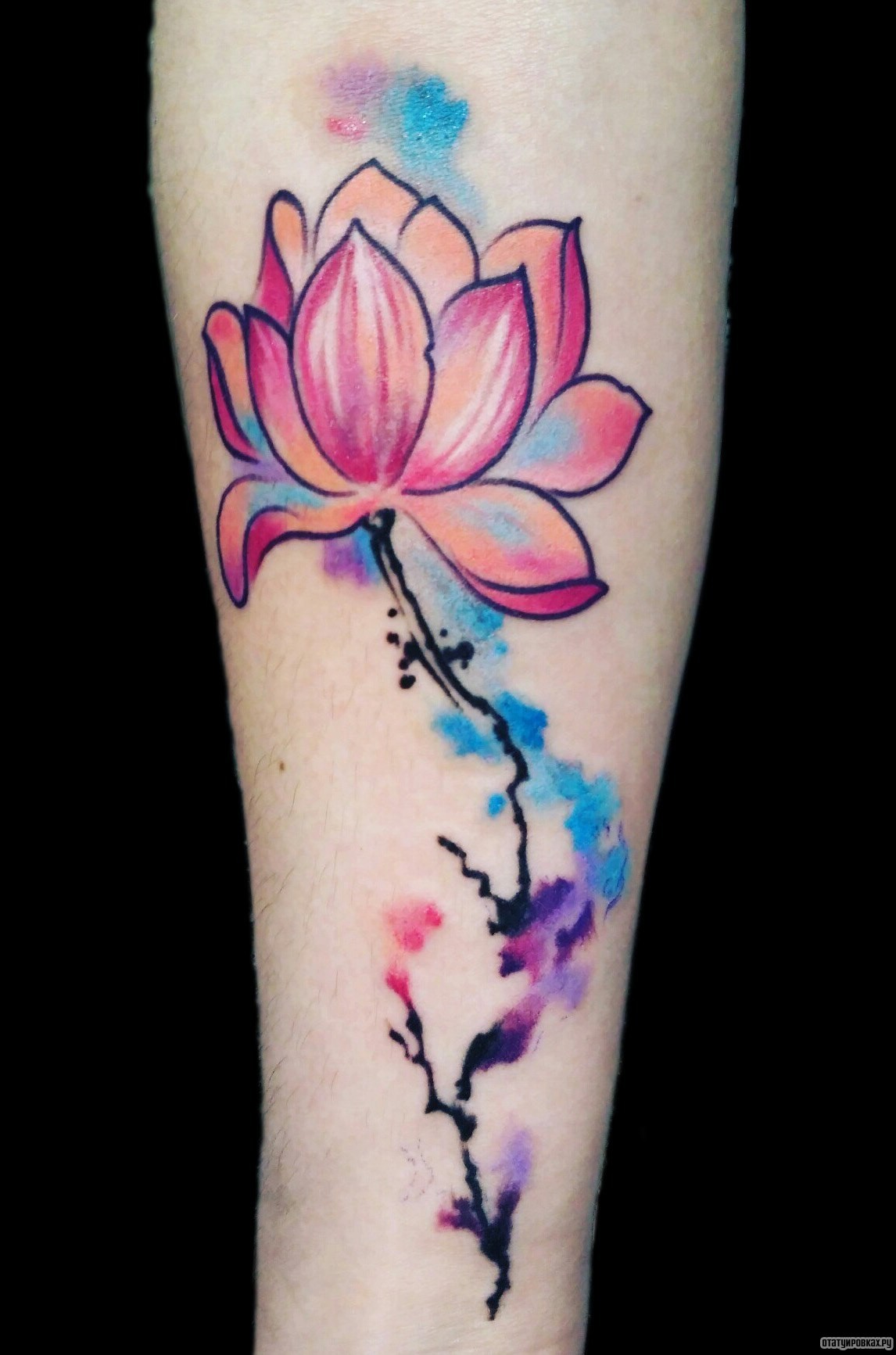 Фотография татуировки под названием «Розовый цветок»