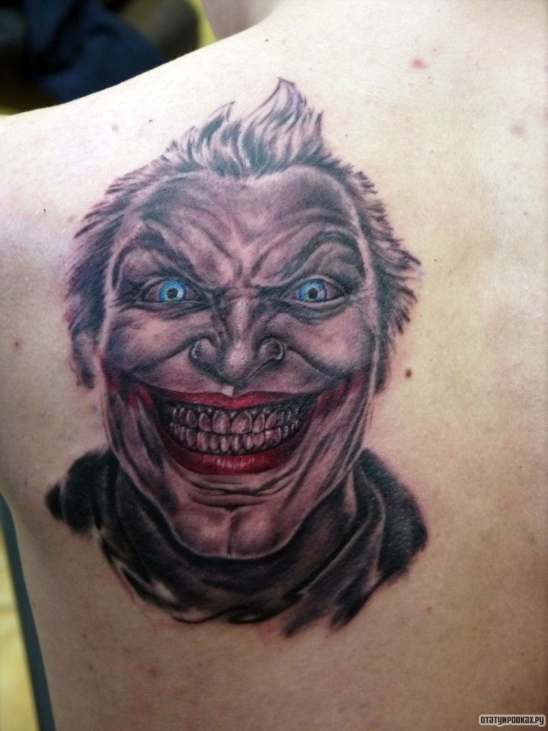 Фотография татуировки под названием «Клоун»