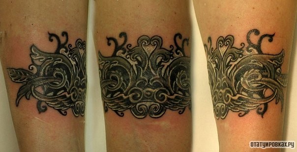 Фотография татуировки под названием «Узор в темном цвете»