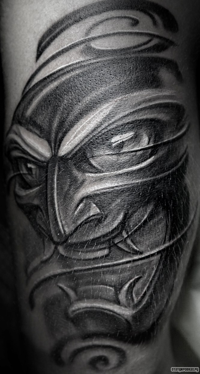 Фотография татуировки под названием «Маска дьявола»