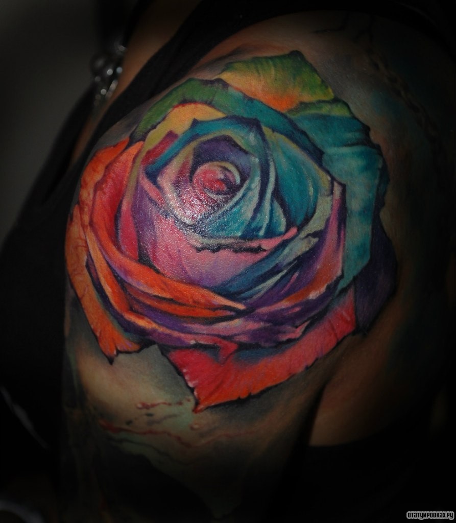 Фотография татуировки под названием «Разноцветная роза»