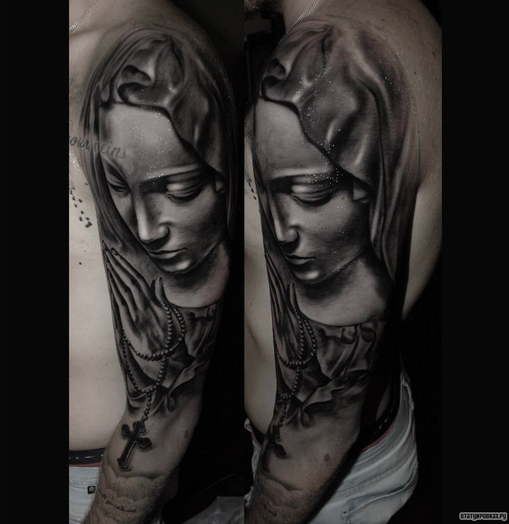 Фотография татуировки под названием «Монашка молется»