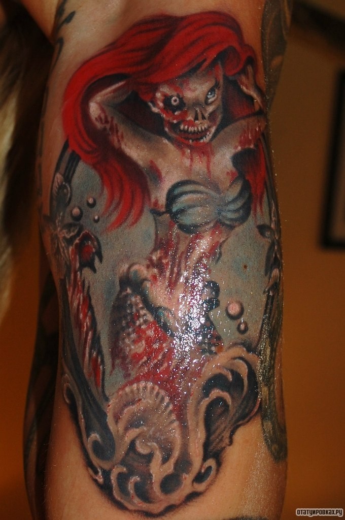 Фотография татуировки под названием «Жуткая русалка»