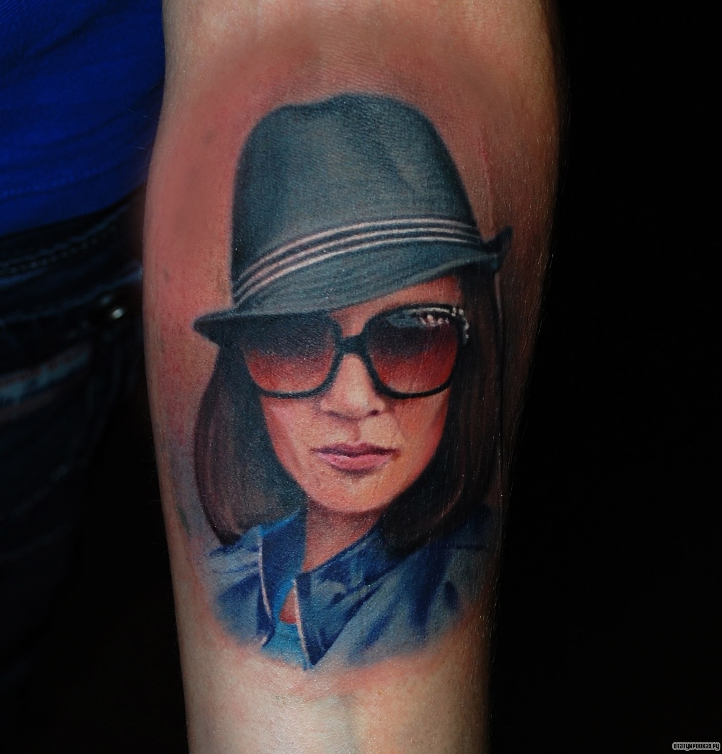 Фотография татуировки под названием «Портрет деловой девушки»