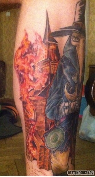 Фотография татуировки под названием «Пожар в здании»