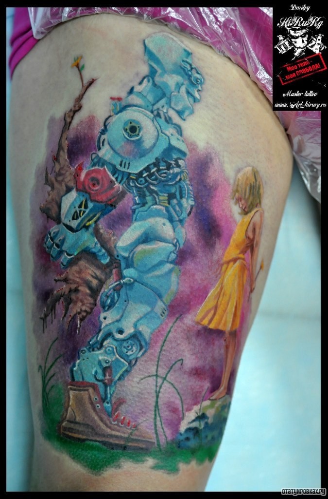Фотография татуировки под названием «Синий человек»