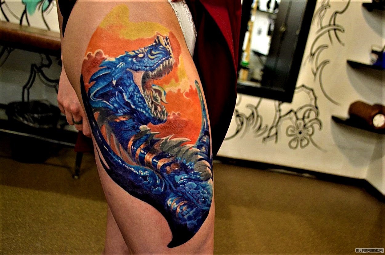Фотография татуировки под названием «Синий дракон»