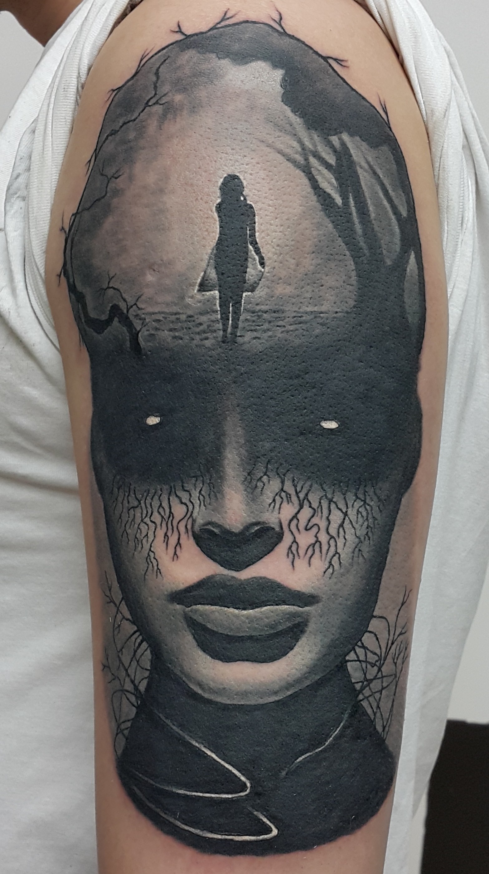 Фотография татуировки под названием «Ведьма»