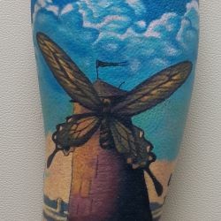 Мельница-бабочка (сюрреализм)  на предплечье (на руке)