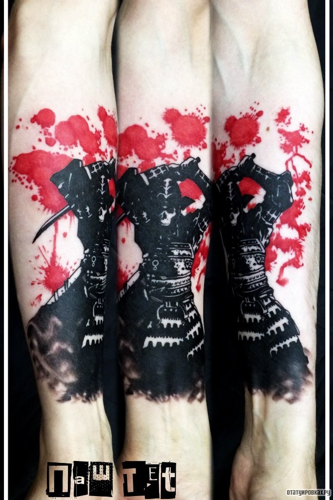 Фотография татуировки под названием «Воин черно-красный»