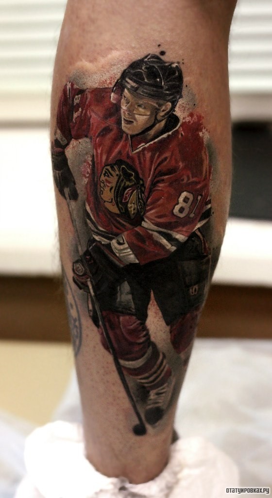 Фотография татуировки под названием «Хоккеист»