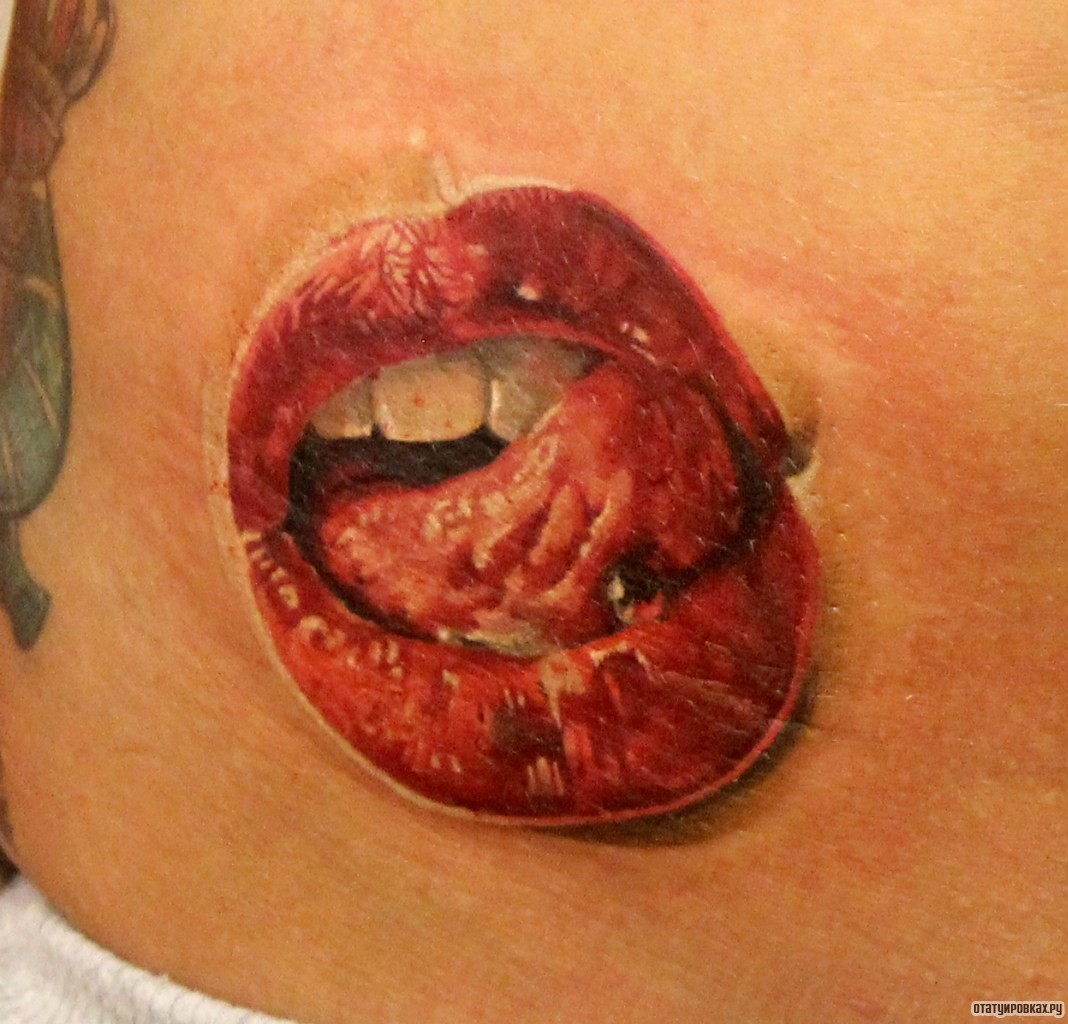 Фотография татуировки под названием «Губы и язык»