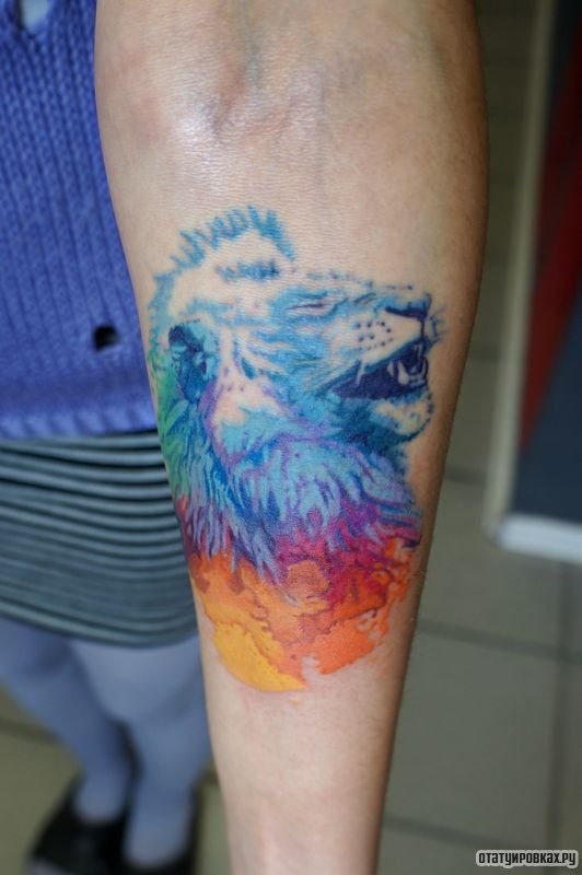 Фотография татуировки под названием «Голубой лев»