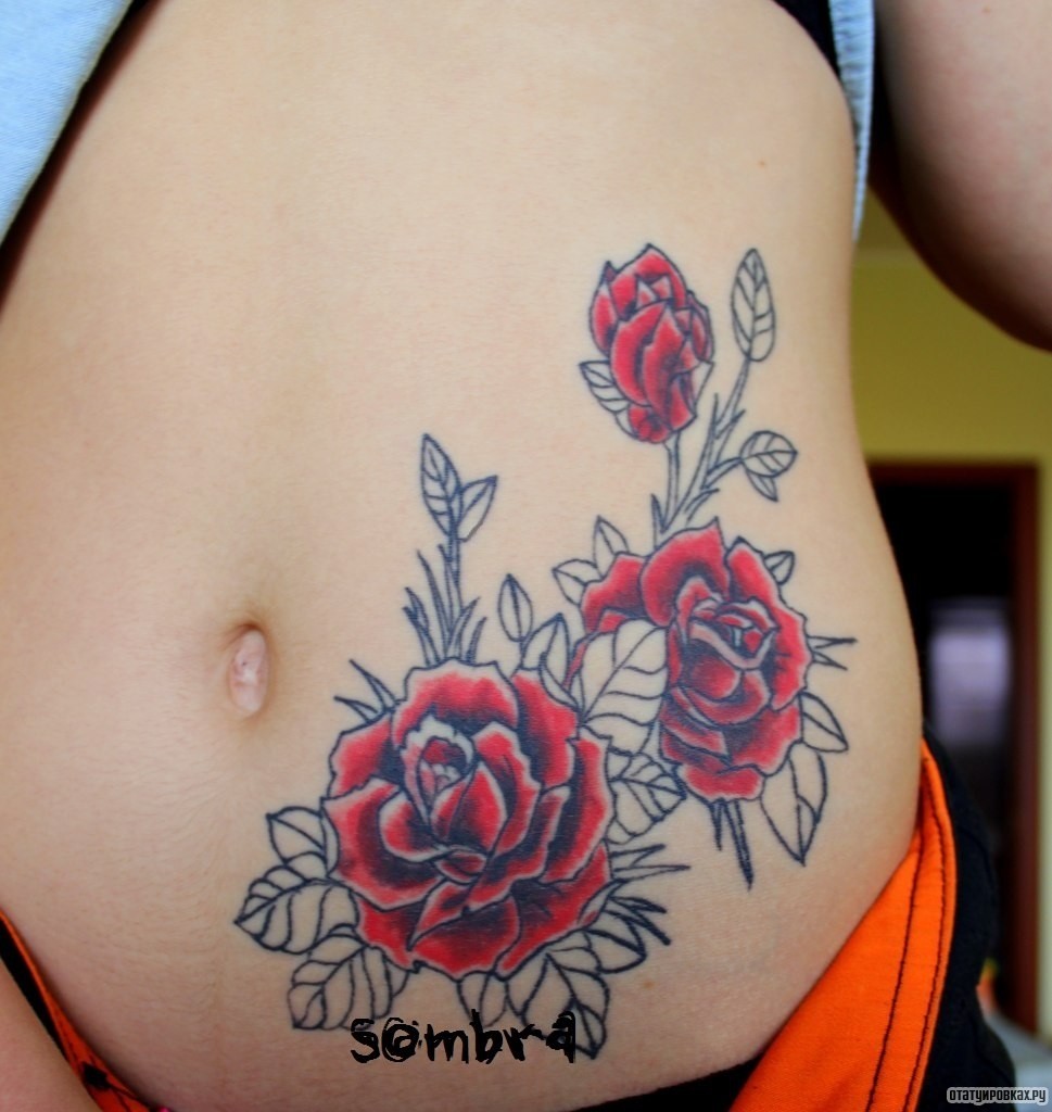 Фотография татуировки под названием «Три розы узор»