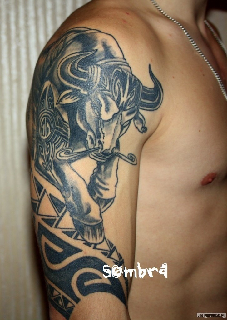 Фотография татуировки под названием «Бык»