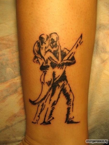 Фотография татуировки под названием «Пара танцует»