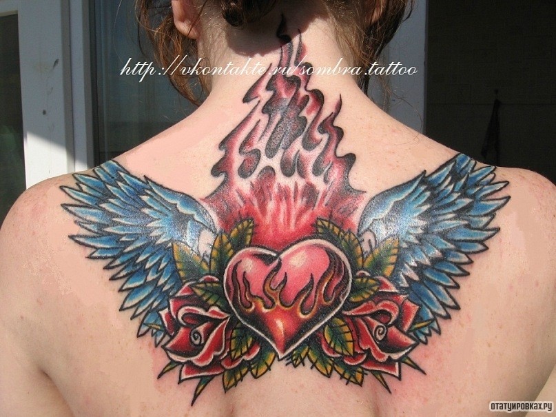 Фотография татуировки под названием «Сердце, розы, керылья»