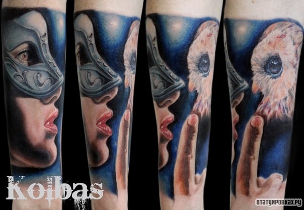 Фотография татуировки под названием «Девушка в маске и сова»