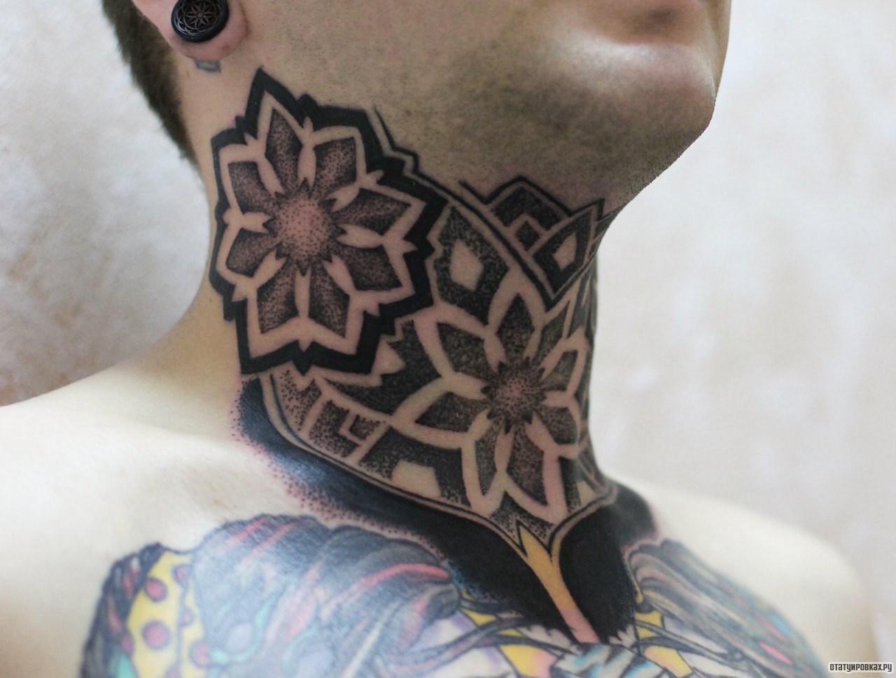 Фотография татуировки под названием «Узоры мандалы»