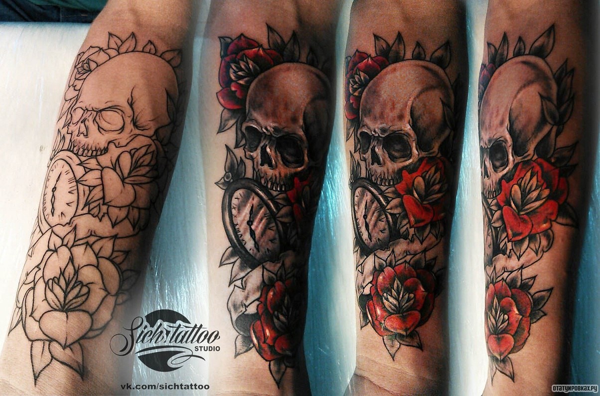 Фотография татуировки под названием «Розы, череп и часы»