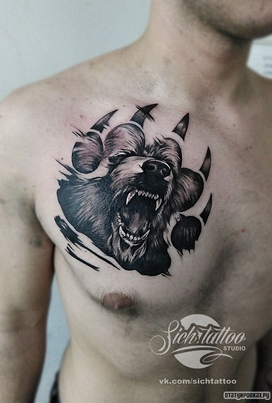 Фотография татуировки под названием «Медведь в следе»