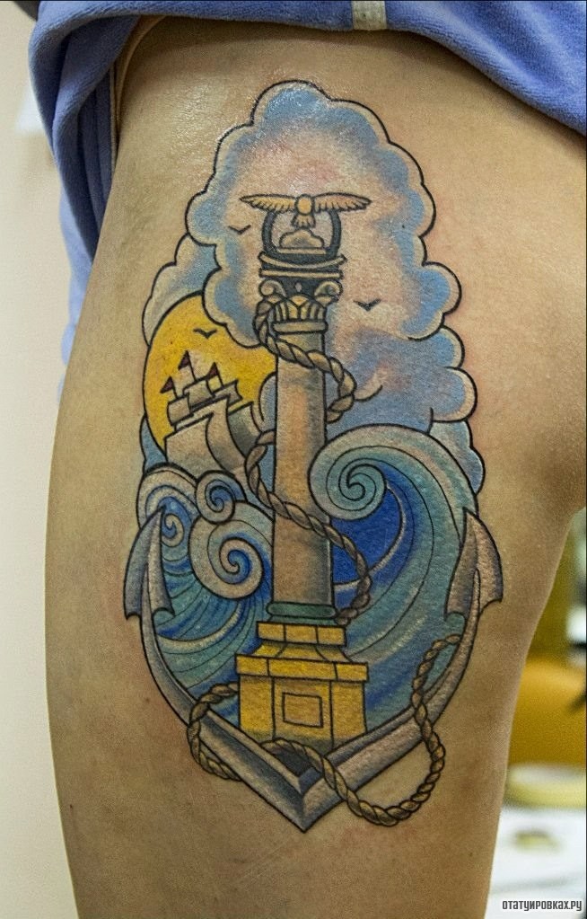 Фотография татуировки под названием «Маяк, волны и якорь»