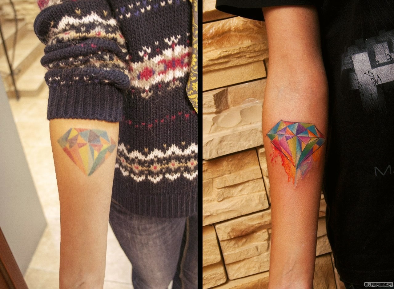 Фотография татуировки под названием «Разноцветный алмаз»