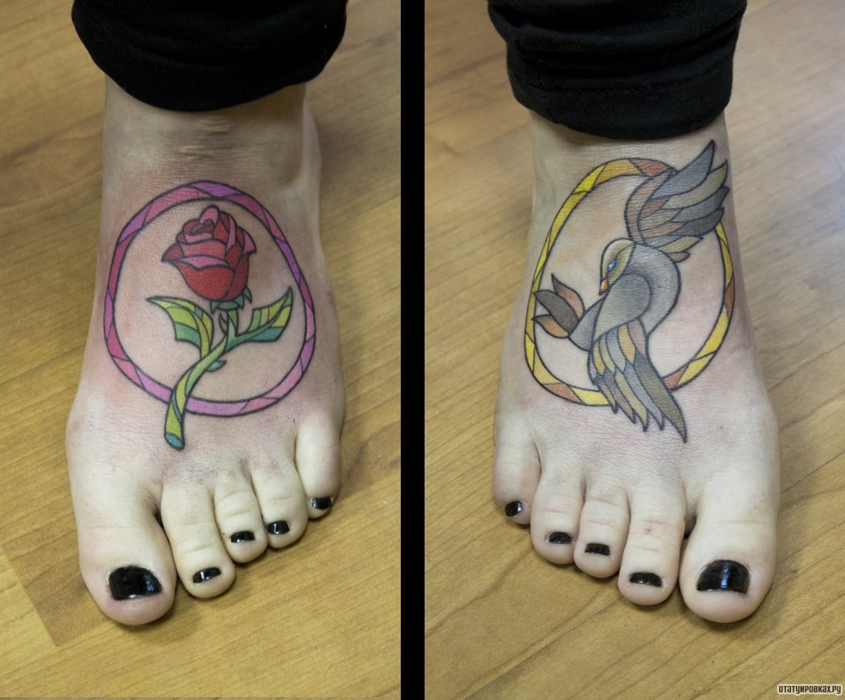 Фотография татуировки под названием «Птица и роза»