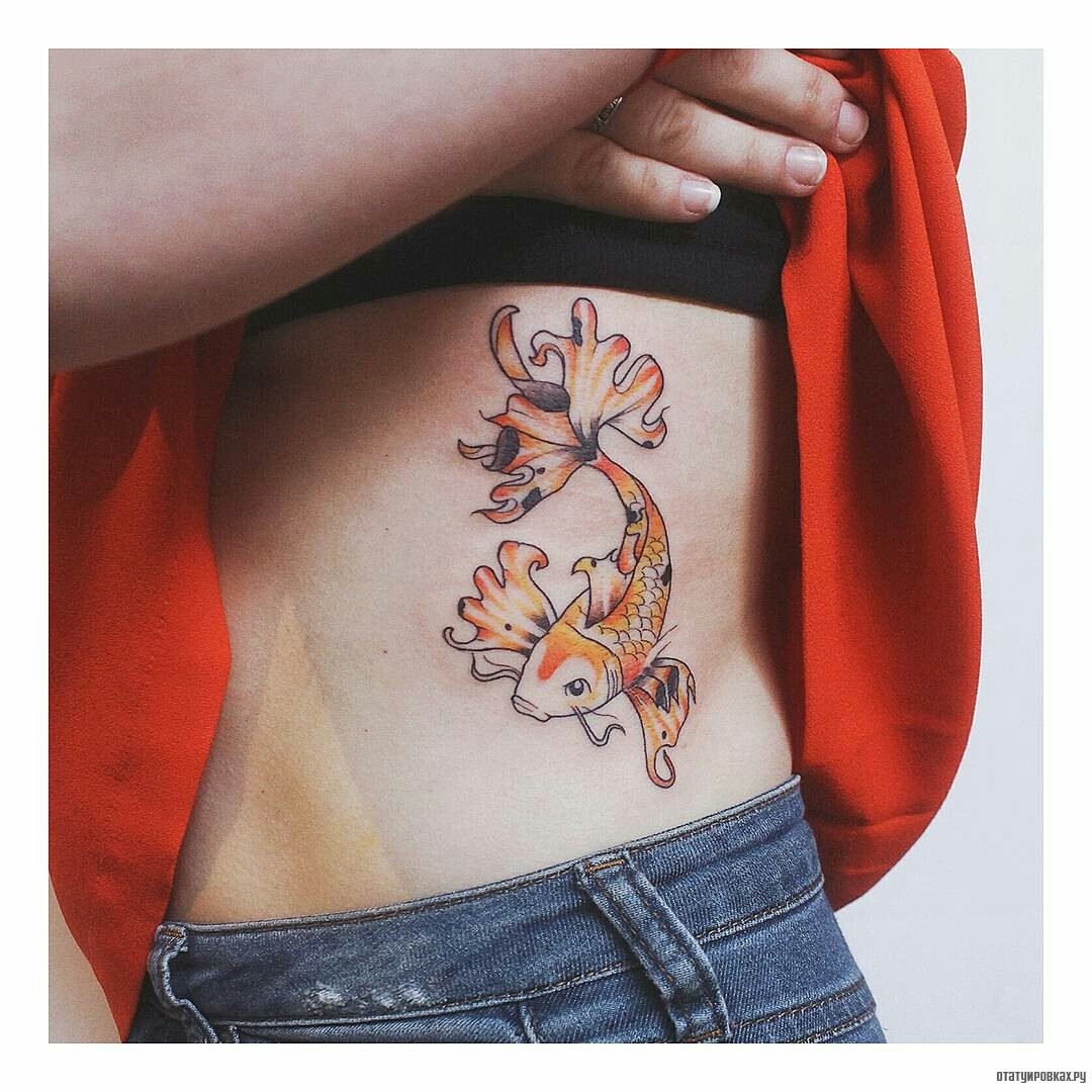 Фотография татуировки под названием «Золотая рыбка, карп»
